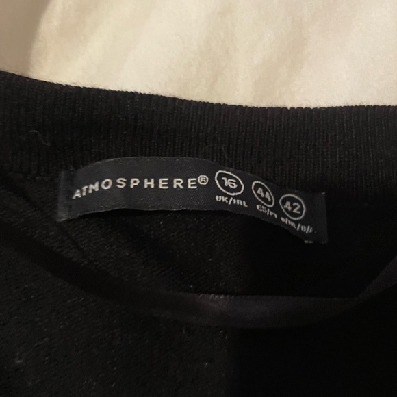 2/$30 Atmosphere primark Peter Pan sweater barley worn - Picture 4 of 6